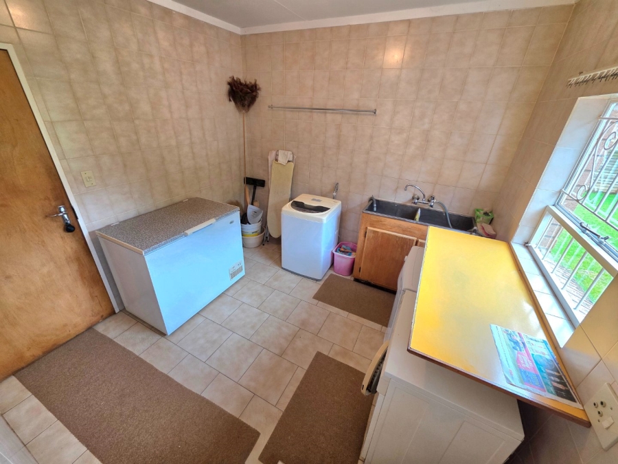 To Let 4 Bedroom Property for Rent in Reitz Free State